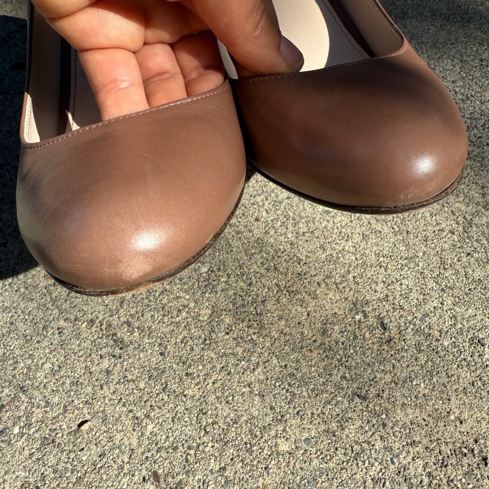 Prada mocha heels. - Picture 5 of 11